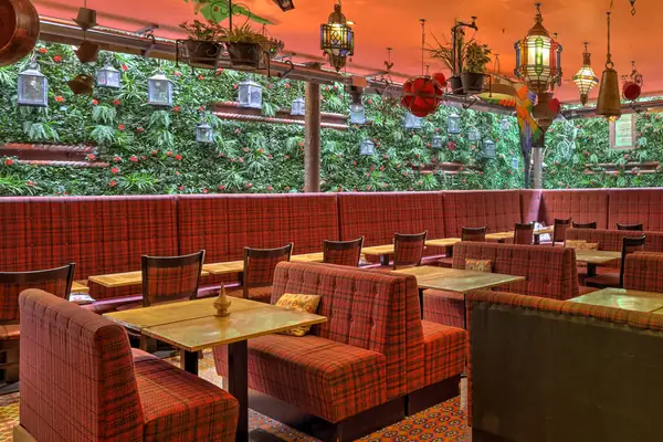 Tarboush restaurant, Watford - photo 10